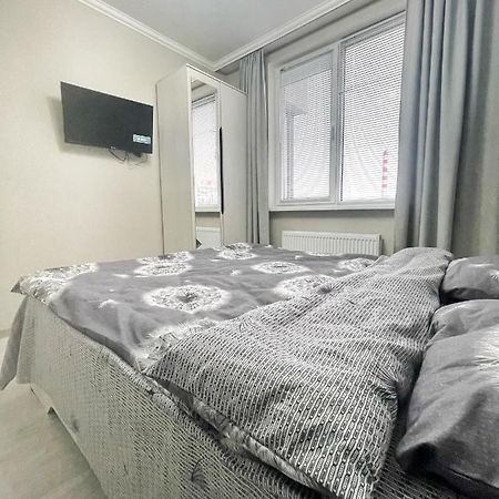 Beautiful Apartment In Кишинев Екстериор снимка