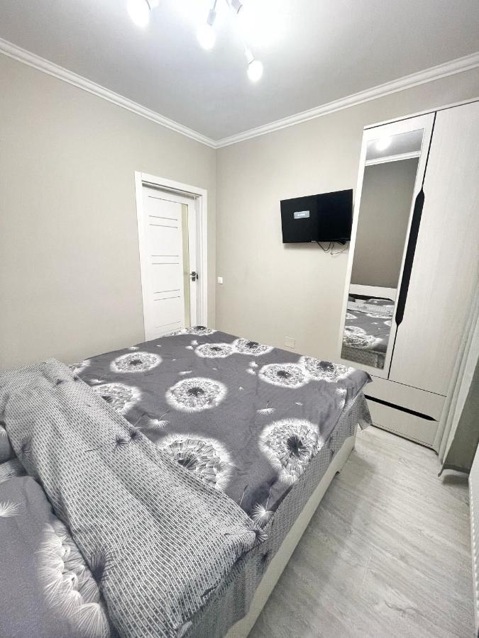 Beautiful Apartment In Кишинев Екстериор снимка