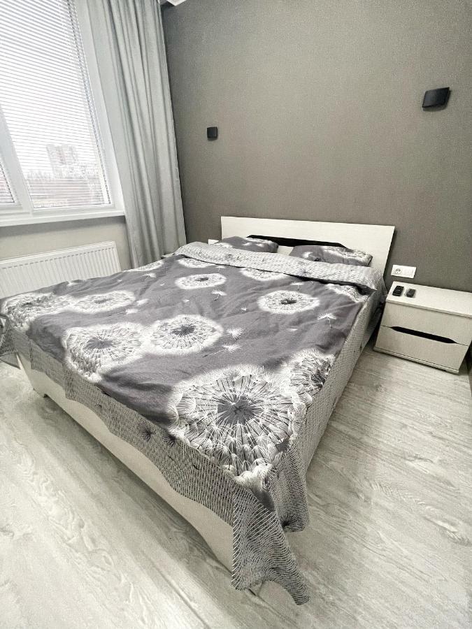 Beautiful Apartment In Кишинев Екстериор снимка