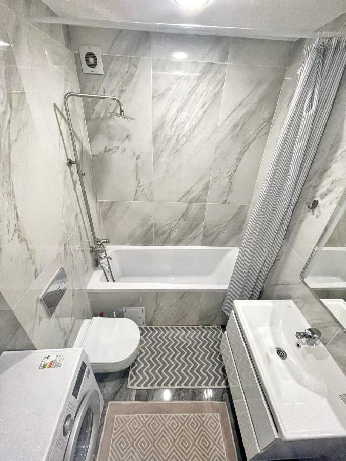 Beautiful Apartment In Кишинев Екстериор снимка